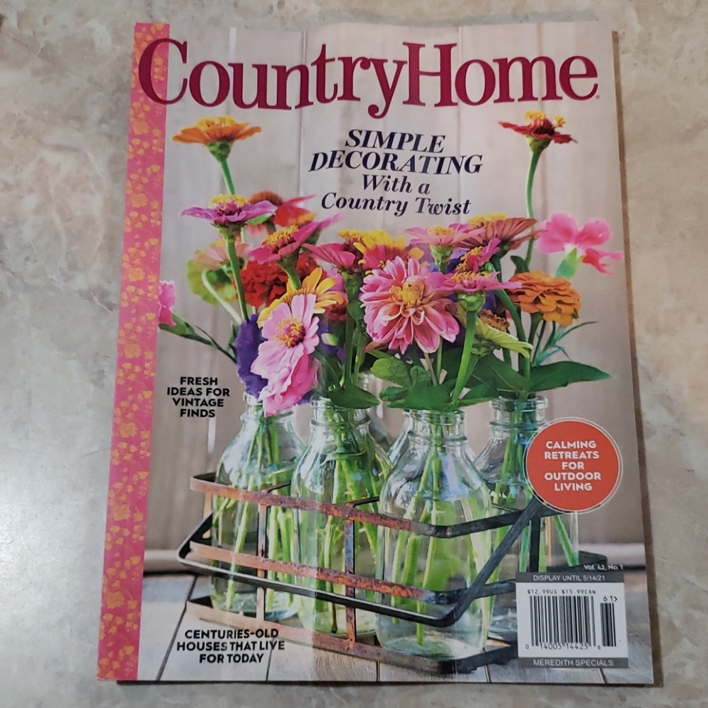 Simple decorating Country home magazine